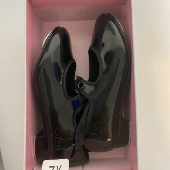 ABT Spotlights American Ballet Theatre Black Patent Tap Shoes Girls Size 7 - Picture 3 of 8
